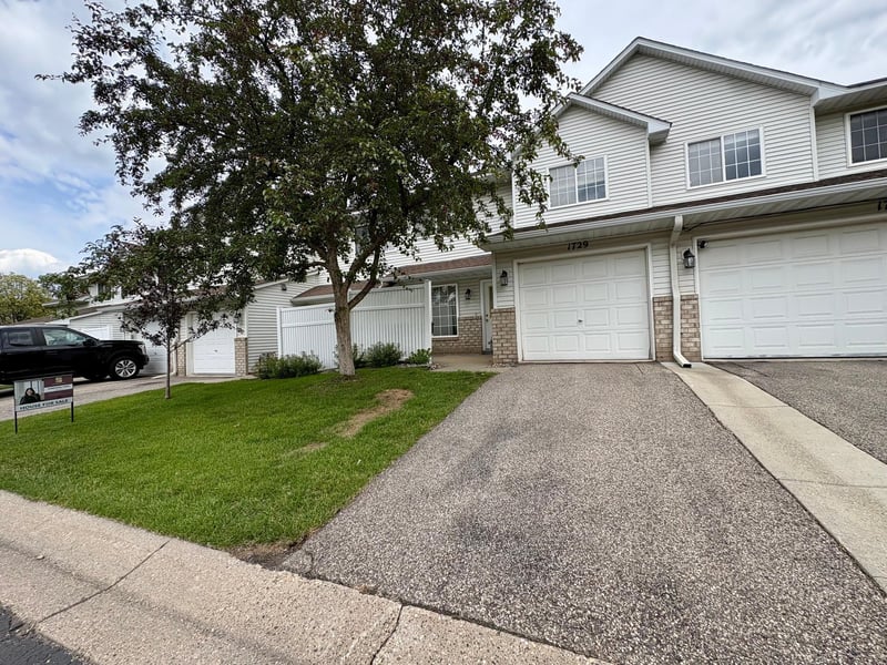 1729 Riverwood Dr #64, Burnsville, MN 55337