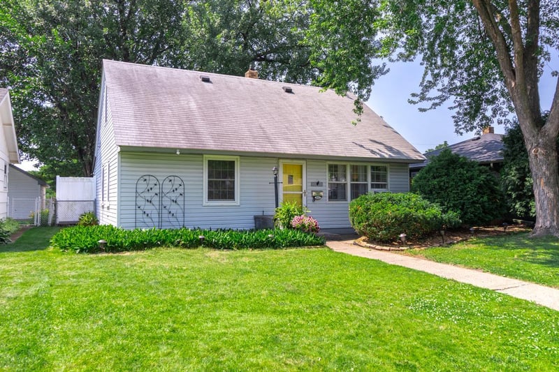 2024 Itasca Ave, Saint Paul, MN 55116