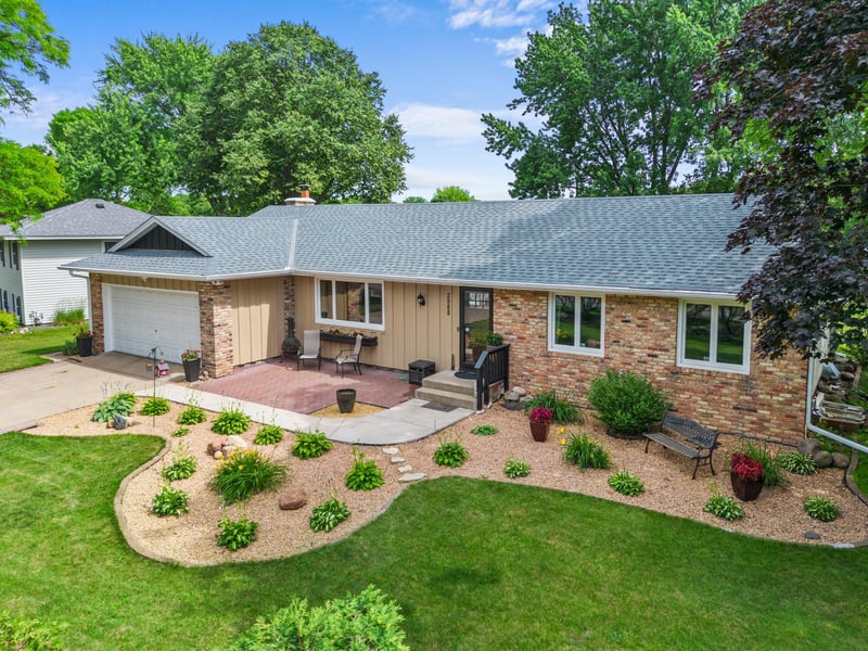 2988 108th Ln NW, Coon Rapids, MN 55433