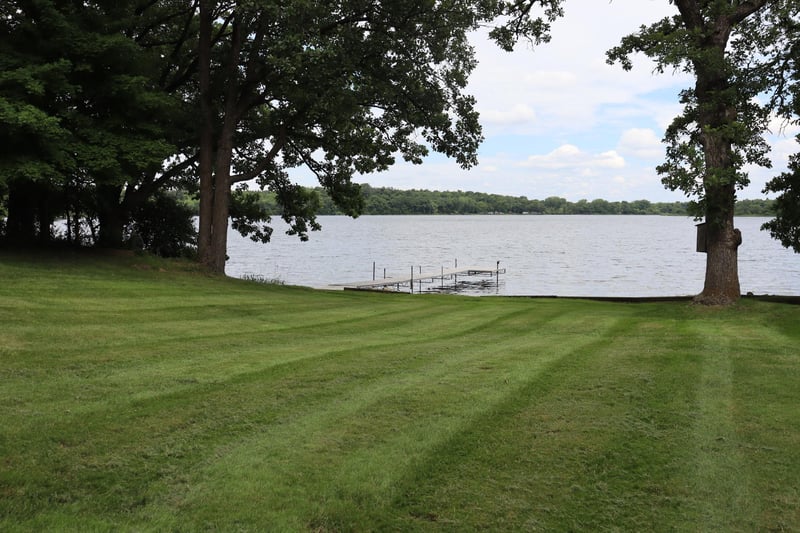 2855 Doe Run Ln SW, Farwell, MN 56327