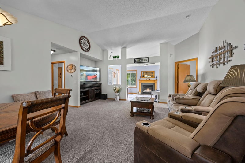 7798 Palisades Ave NE, Otsego, MN 55330