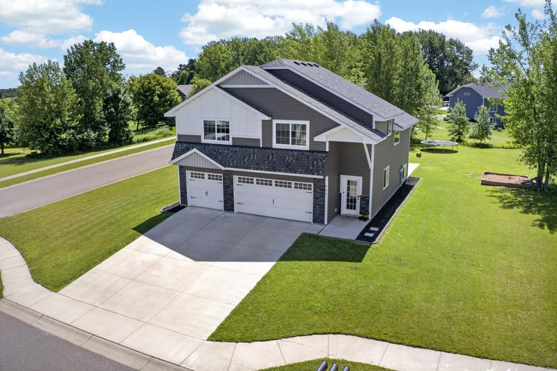 900 Highview Loop SE, Pine City, MN 55063
