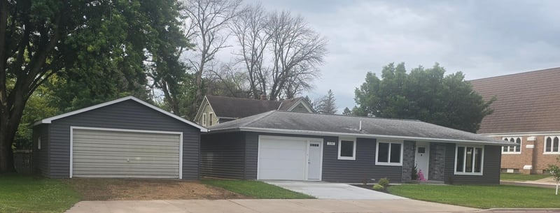 1502 2nd Ave, Mountain Lake, MN 56159