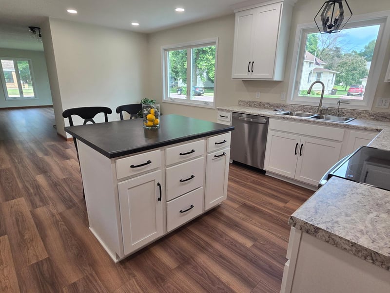 1502 2nd Ave, Mountain Lake, MN 56159