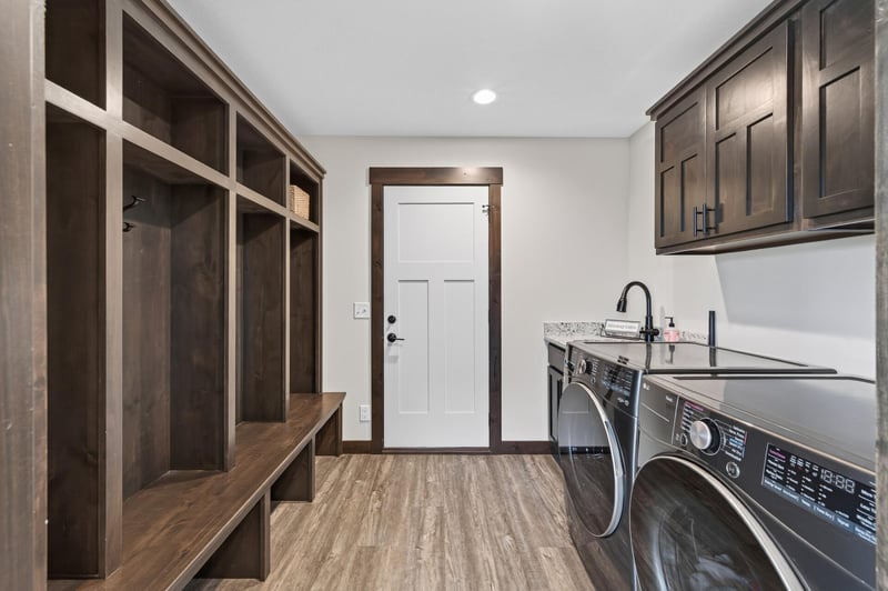 411 Westwood Dr, River Falls, WI 54022