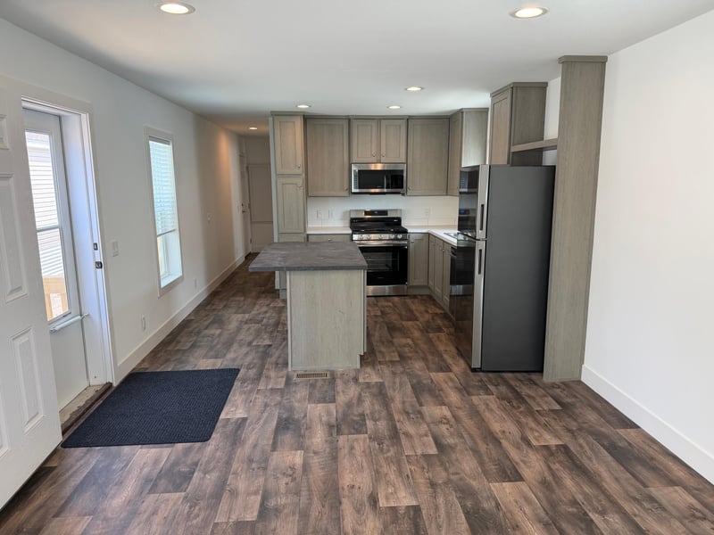 1611 6th Ave E #A4, Alexandria, MN 56308
