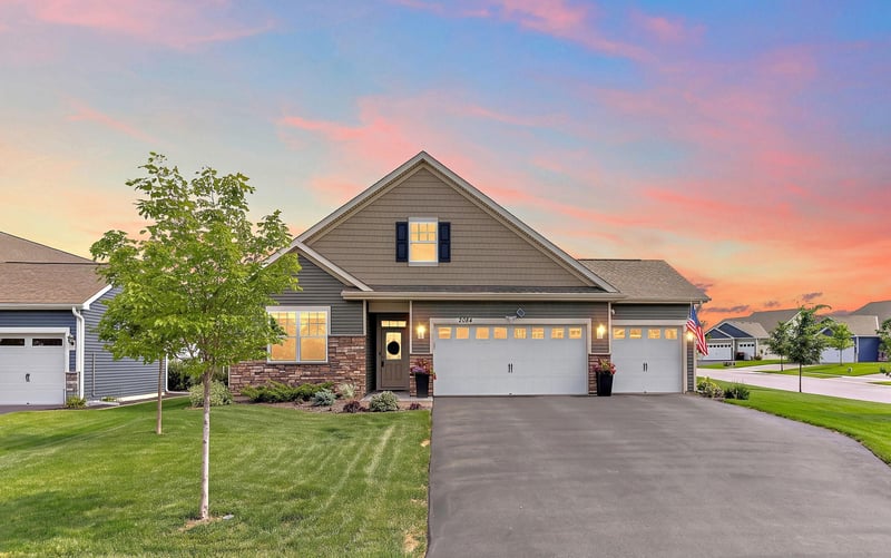 2084 Arcadia St, Shakopee, MN 55379