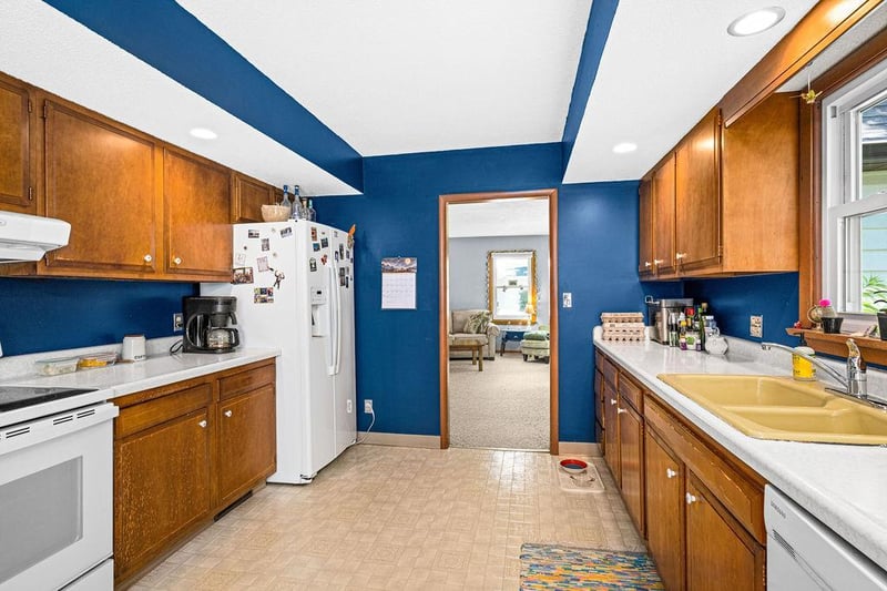 711 28th St, Cloquet, MN 55720