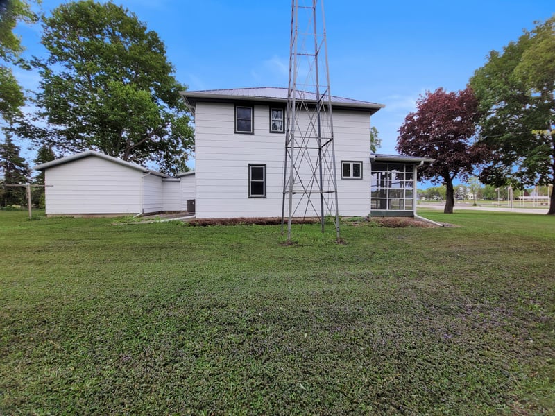 411 State Highway 19, Franklin, MN 55333