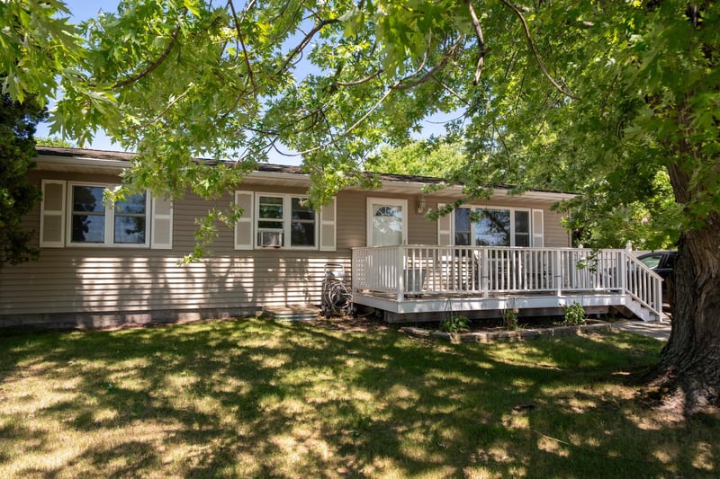 121 SE 10th St, Grand Rapids, MN 55744