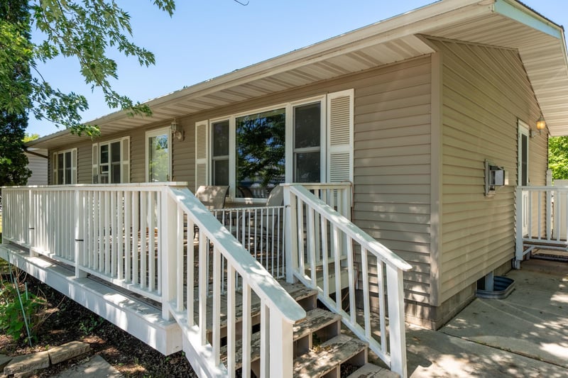 121 SE 10th St, Grand Rapids, MN 55744