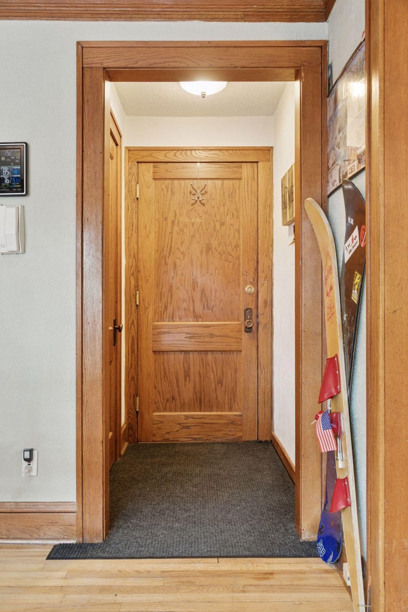 383 Grand Ave #3, Saint Paul, MN 55102
