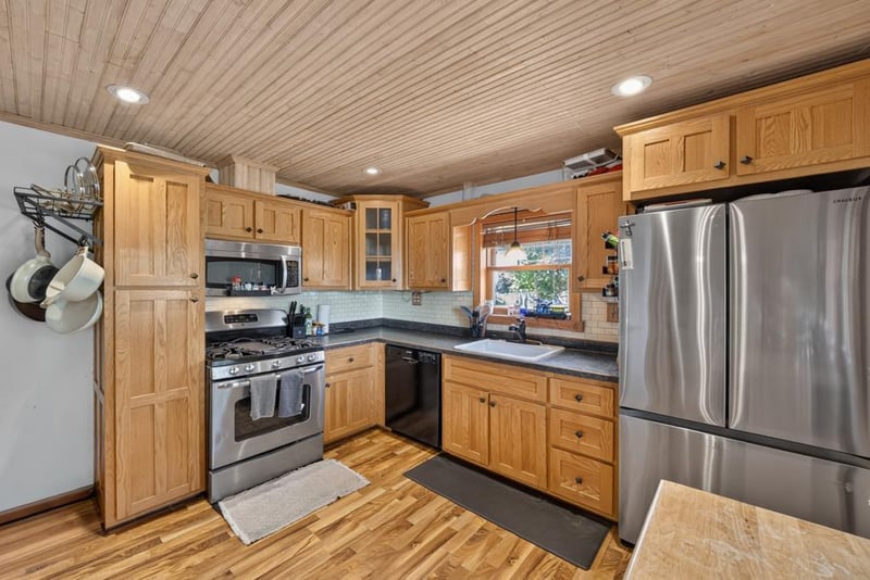 202 Pine St, Fountain, MN 55935