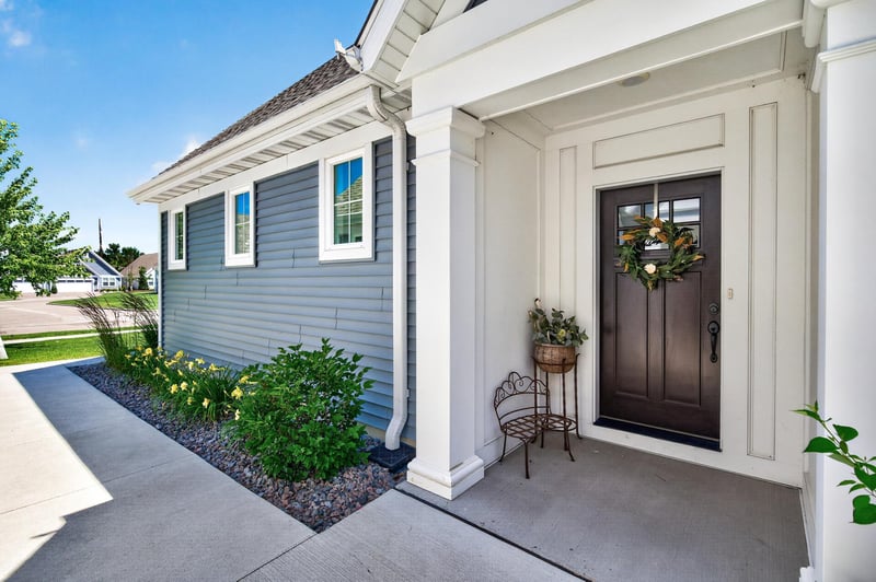 18043 38th Pl N, Plymouth, MN 55446