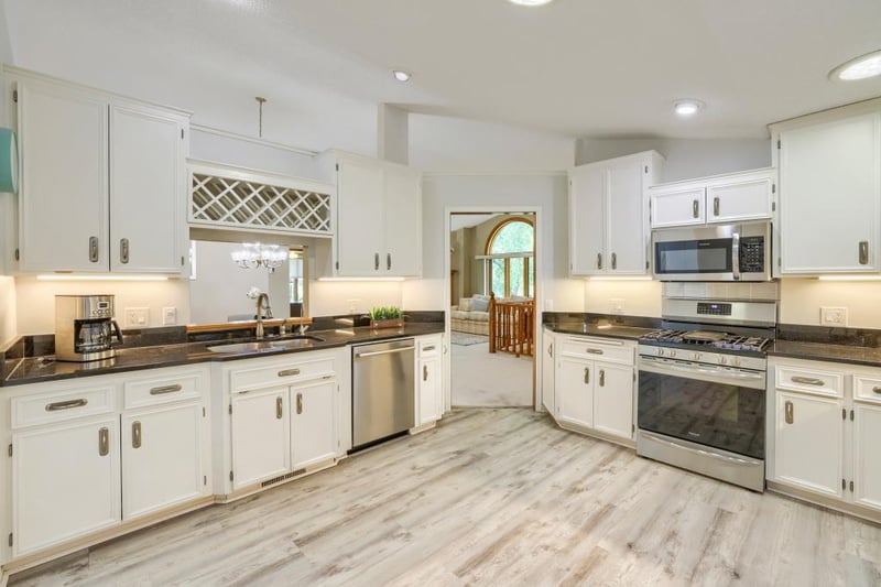 18100 Judicial Way N, Lakeville, MN 55044