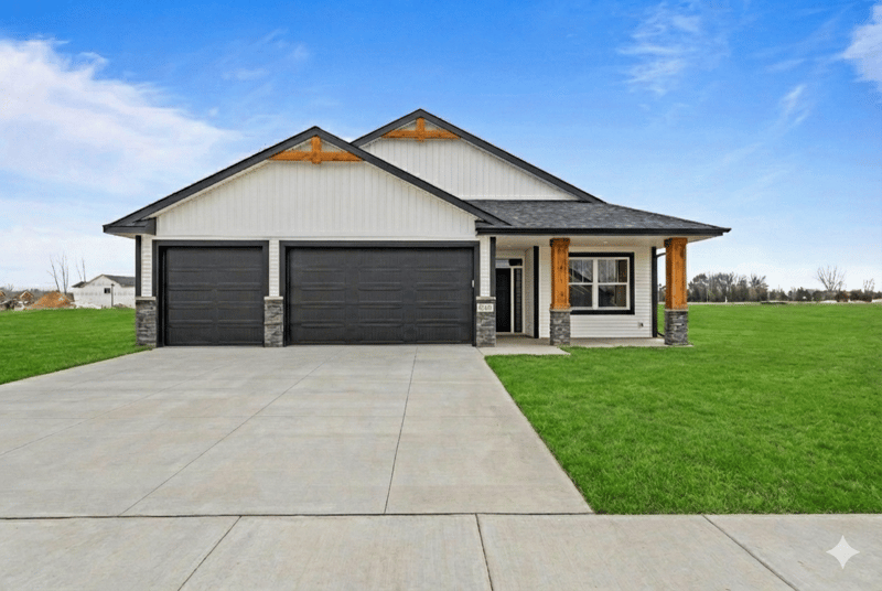 713 David Way, Isanti, MN 55040