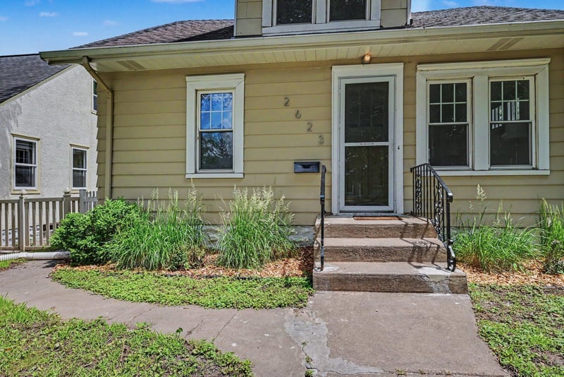 2623 Mckinley St NE, Minneapolis, MN 55418