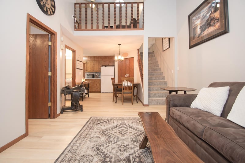 544 Auburn Pl NW #H, Elk River, MN 55330