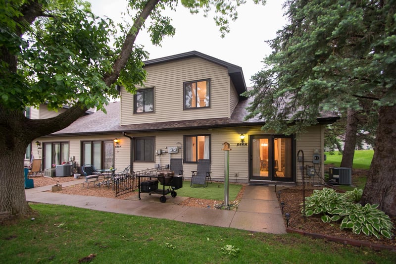 544 Auburn Pl NW #H, Elk River, MN 55330