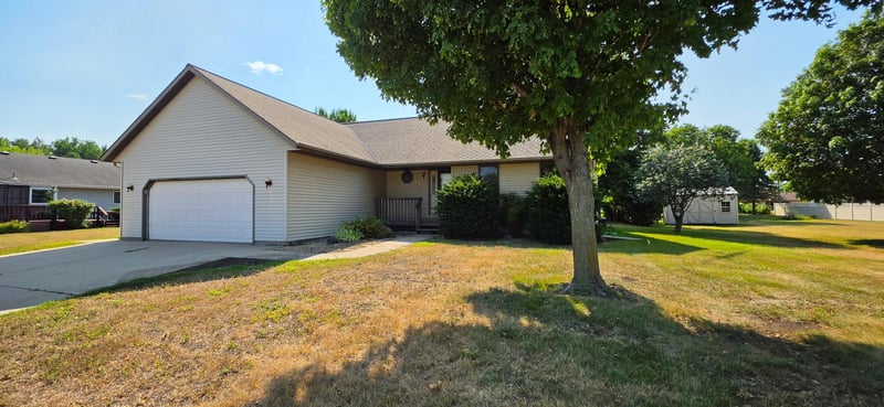 735 10th Ave S, Waite Park, MN 56387