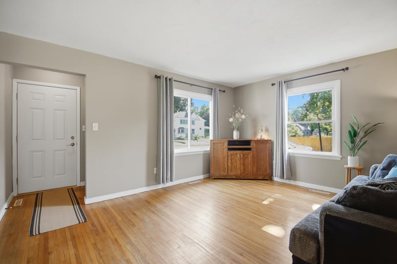 116 Hobart St, Owatonna, MN 55060