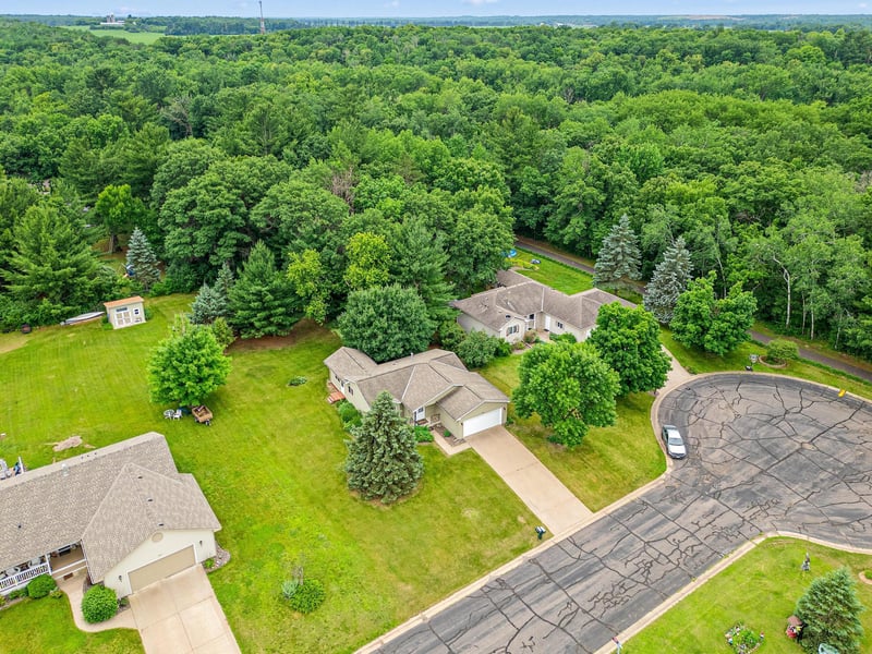 631 Stewart Ct, Mora, MN 55051