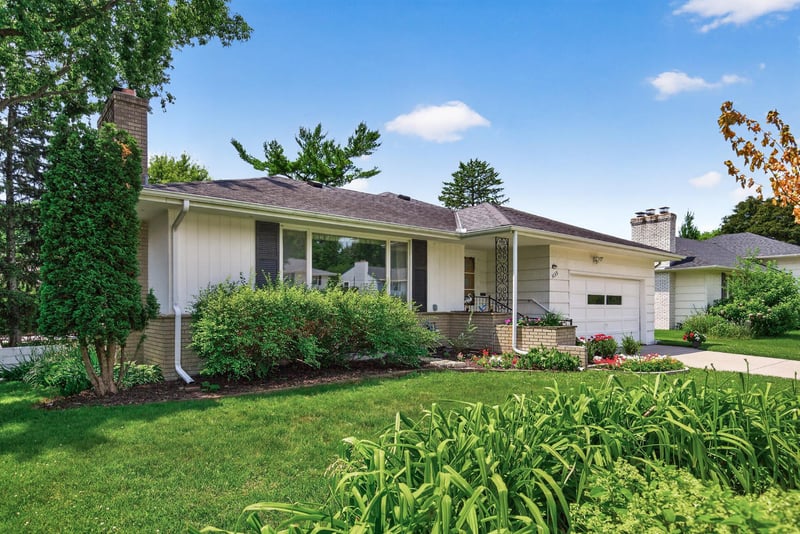 5133 Meadow Rg, Edina, MN 55439