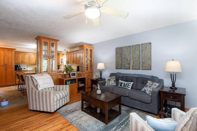 318 W Livermore St, Saint Peter, MN 56082