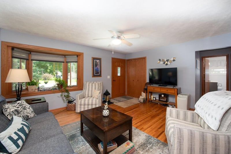 318 W Livermore St, Saint Peter, MN 56082