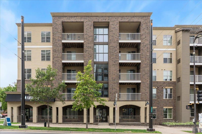 2900 University Ave SE #503, Minneapolis, MN 55414