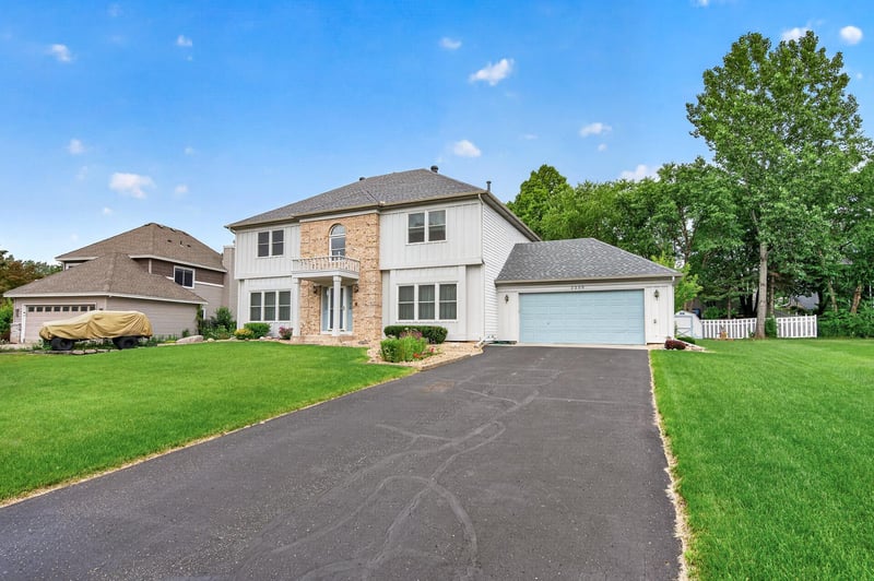 2230 Woodbridge Way, Woodbury, MN 55125