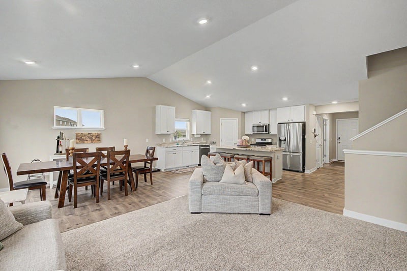 14211 Cheshire Ln N, Dayton, MN 55327