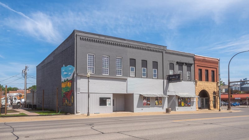 118 Main St N, Stewartville, MN 55976