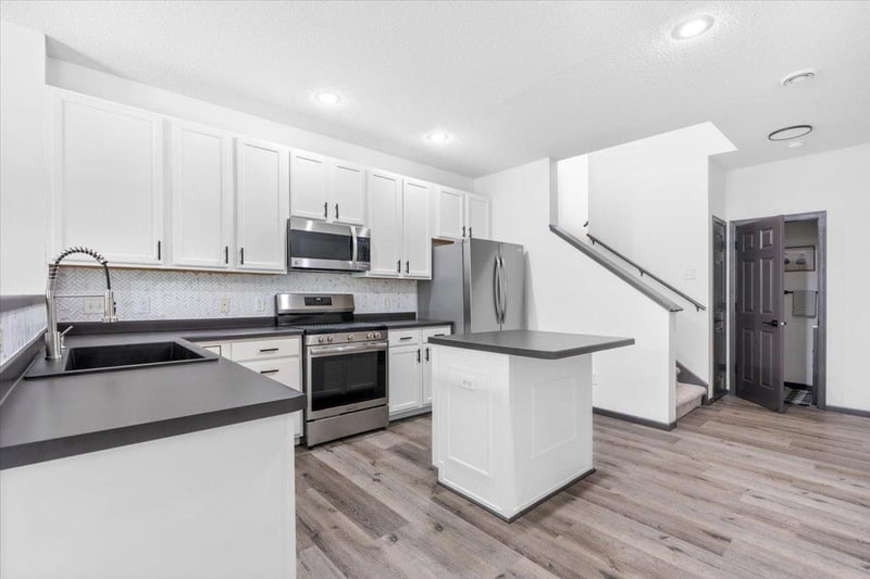 14175 Avalon Pa #102, Rosemount, MN 55068