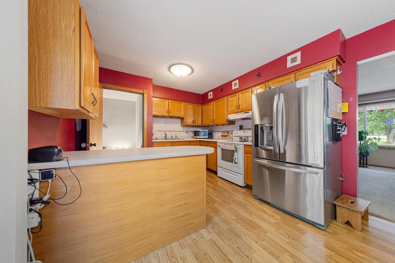 455 Maple Lawn Ave, Faribault, MN 55021