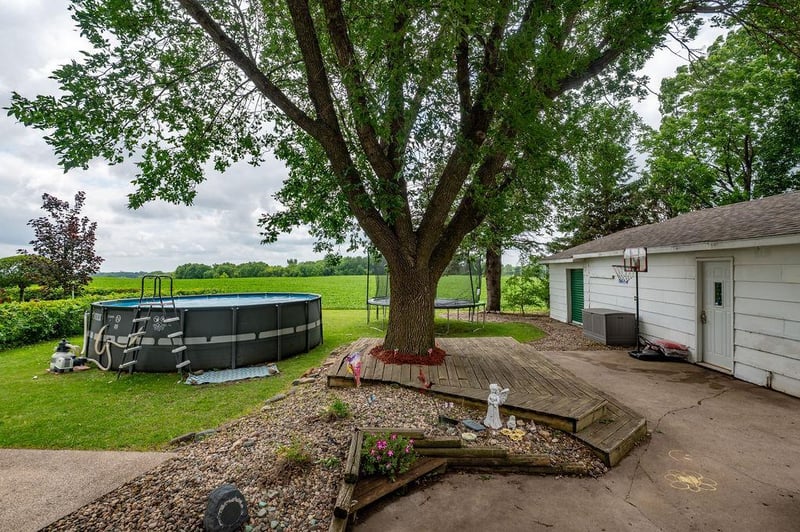 2813 12 Ave NW, Willmar, MN 56201