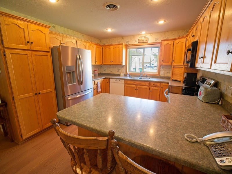 105 Harmon Ln, Litchfield, MN 55355