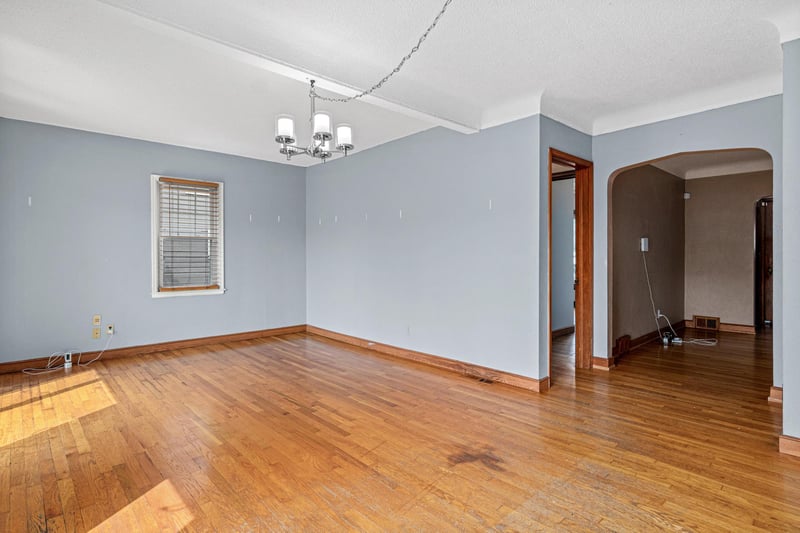 1639 Chamber St, Saint Paul, MN 55106