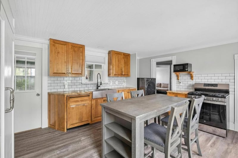 105 Paul Ave N, Cologne, MN 55322
