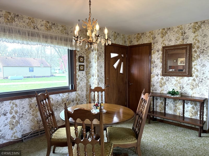 202 E North Ave, Ellsworth, MN 56129