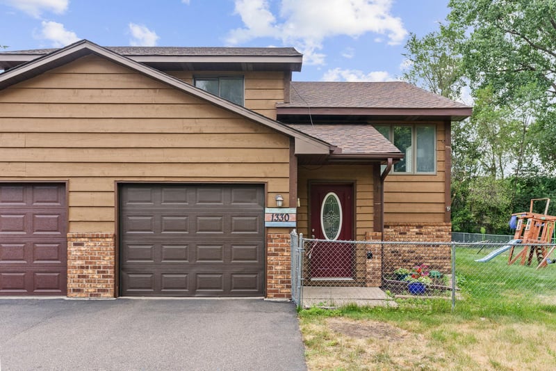 1330 107th Ave NW, Coon Rapids, MN 55433