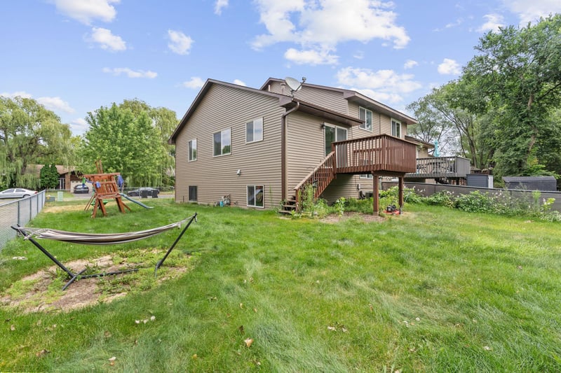 1330 107th Ave NW, Coon Rapids, MN 55433