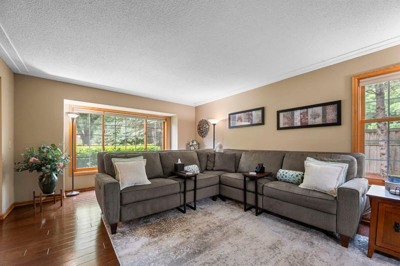 12500 Dorchester Trl, Apple Valley, MN 55124