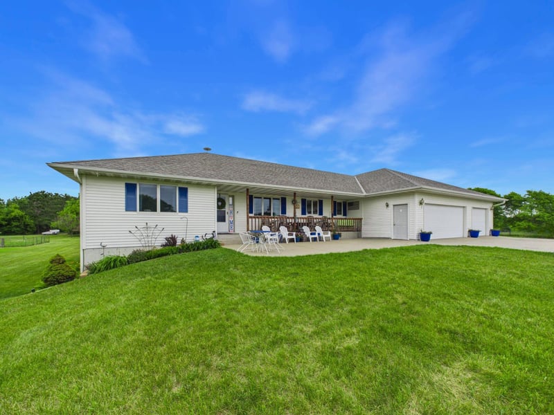 1572 47th St SE, Saint Cloud, MN 56304