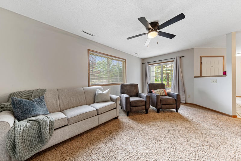 11 Restless Ct, Mankato, MN 56003