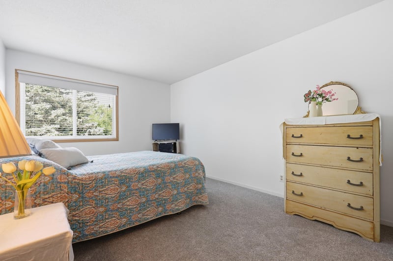 122 Demont Ave E #370, Little Canada, MN 55117