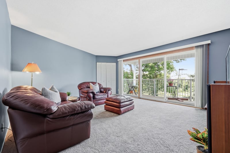 122 Demont Ave E #370, Little Canada, MN 55117