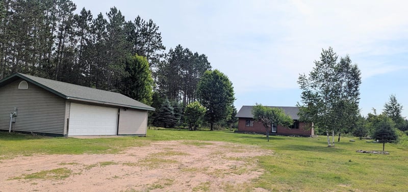 86196 Military Rd, Sturgeon Lake, MN 55783