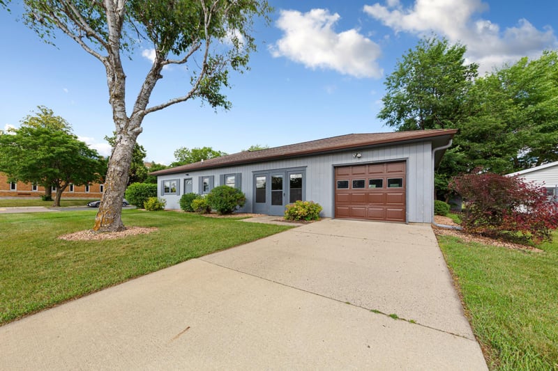 517 Court Ave, Gaylord, MN 55334