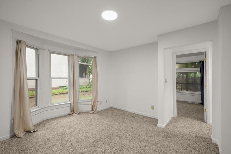 668 Orleans St, Saint Paul, MN 55107